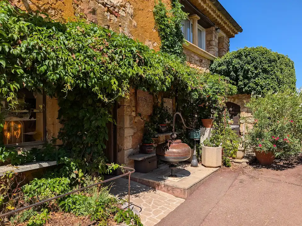 A souther france style shop from outdoors